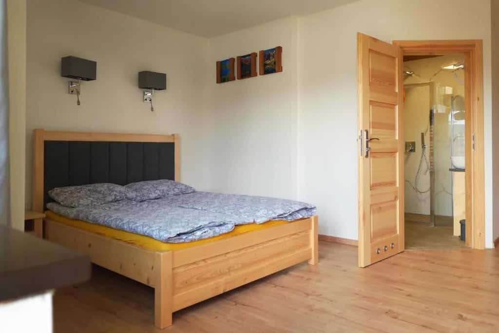 Double Room — photo 2 of 3